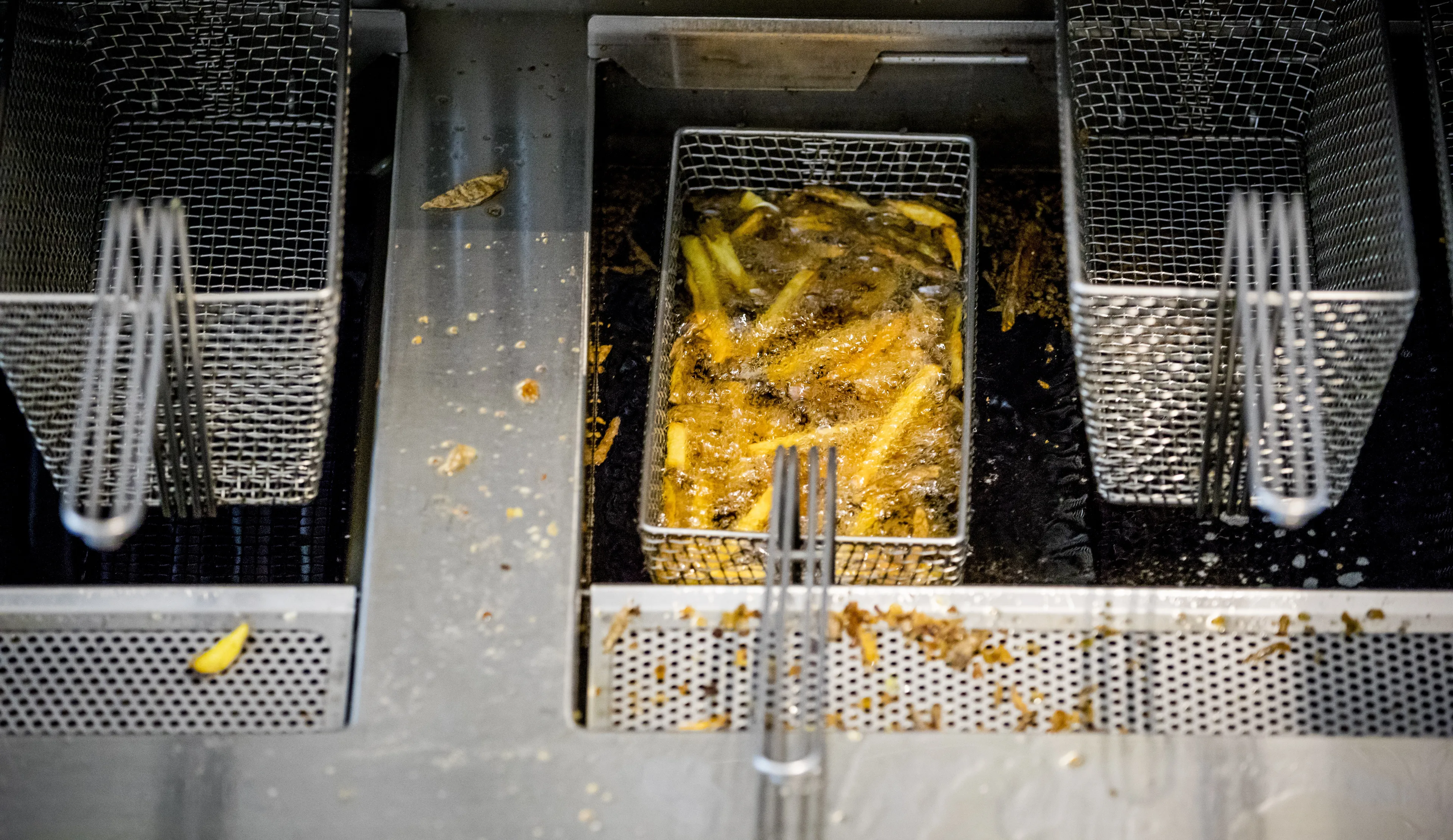 Moet er een fastfoodverbod komen in de omgeving van scholen?